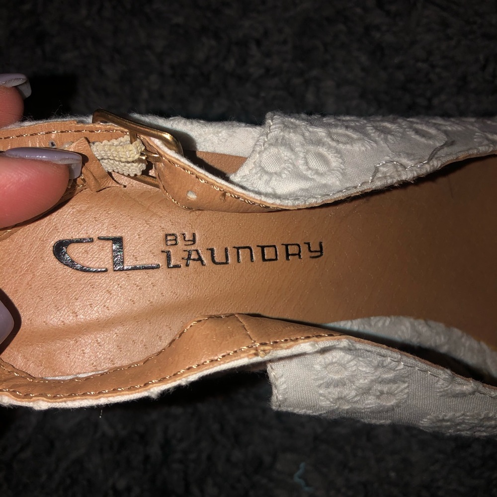 CL by Laundry Wedges - Picture 4 of 5
